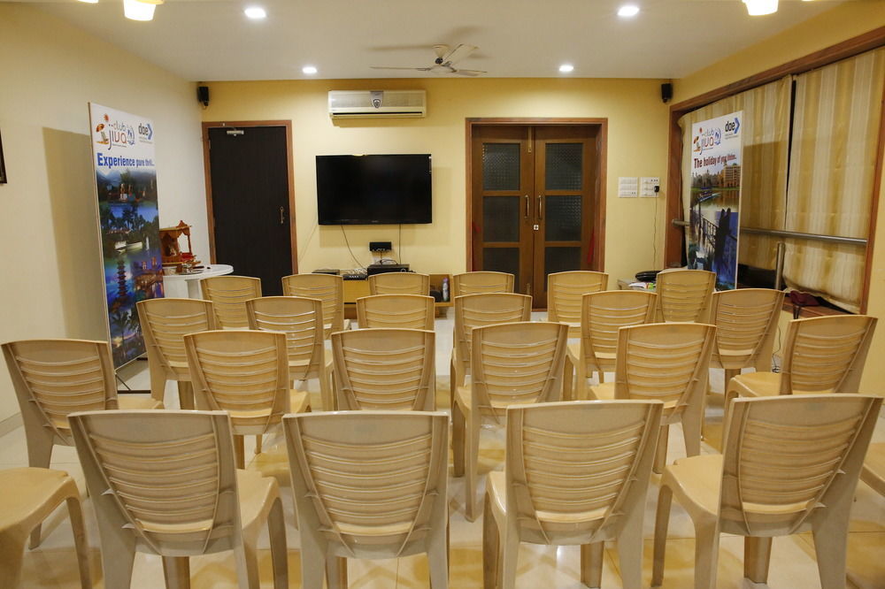 Abhishek Beach Resort And Spa Ganpatipule Exterior foto