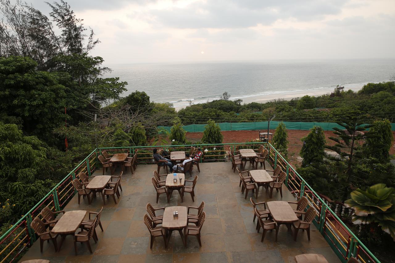 Abhishek Beach Resort And Spa Ganpatipule Exterior foto