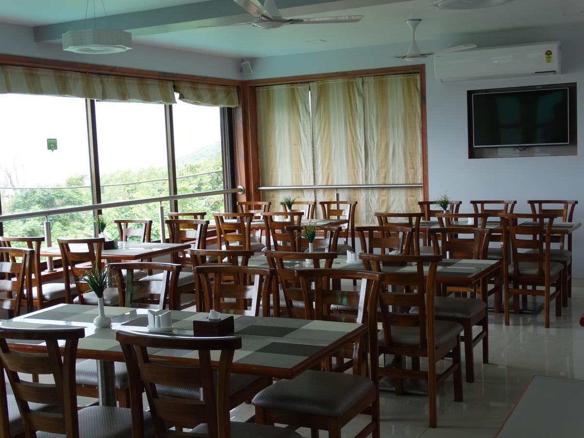 Abhishek Beach Resort And Spa Ganpatipule Exterior foto