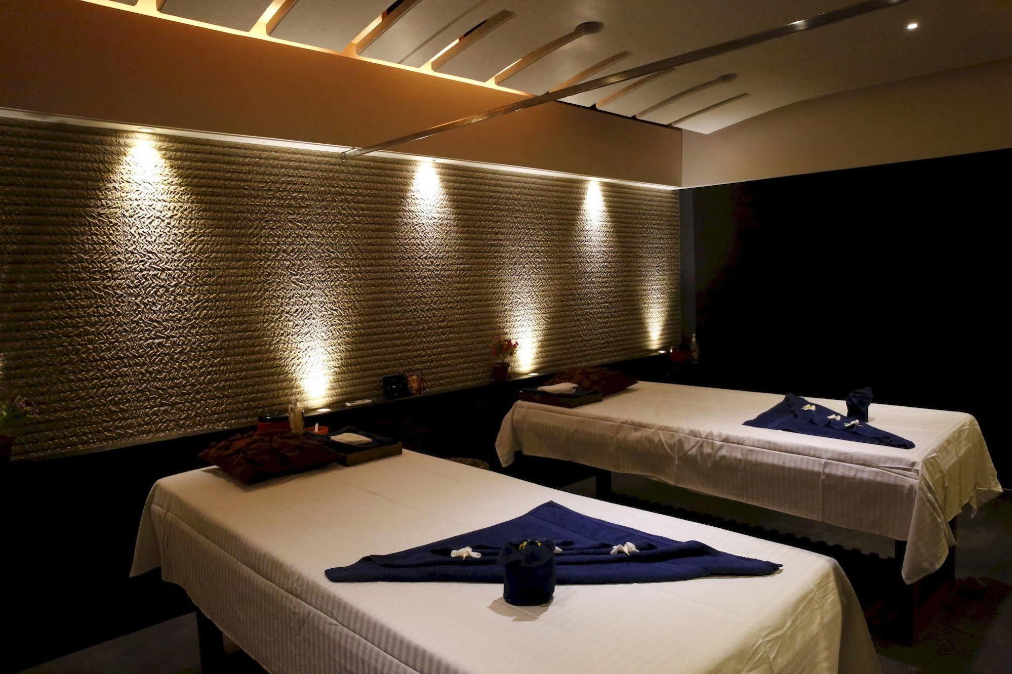 Abhishek Beach Resort And Spa Ganpatipule Exterior foto