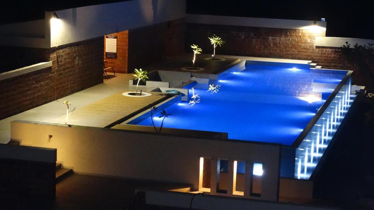 Abhishek Beach Resort And Spa Ganpatipule Exterior foto