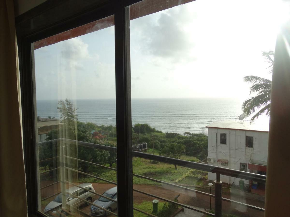 Abhishek Beach Resort And Spa Ganpatipule Exterior foto